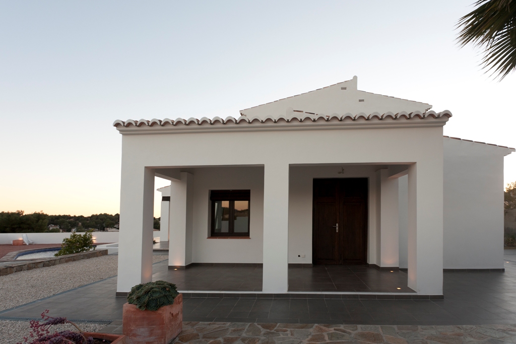Preciosa villa de estilo mediterráneo con vistas en Moraira